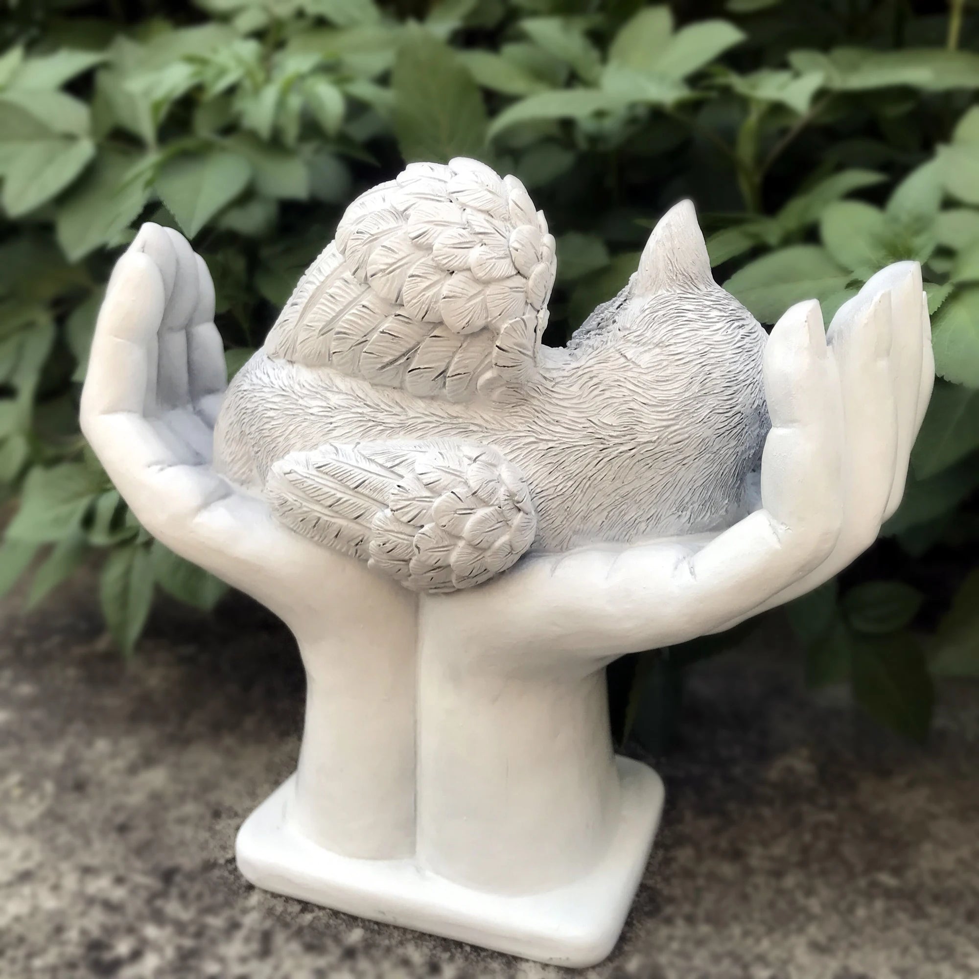 Marqueurs de tombe personnalisés pour animaux de compagnie, Statue d'ange commémorative en pierre avec mains de dieu, pierre de jardin pour animaux de compagnie {{ tags }}