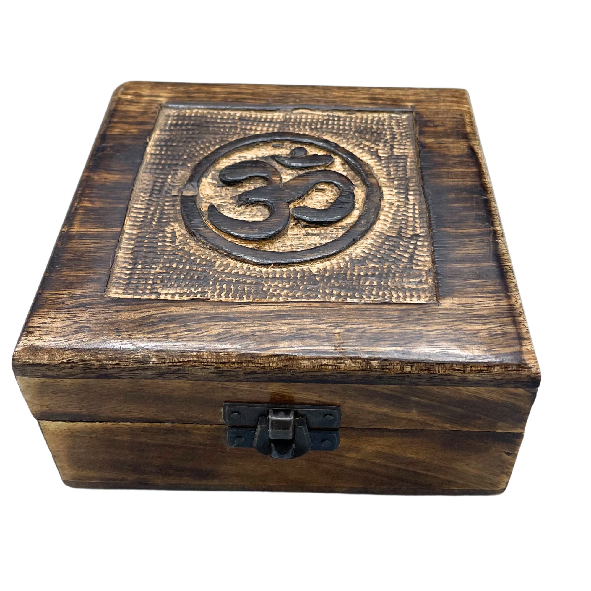 Boîte carrée en bois Om
